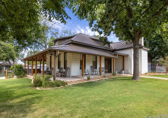 Homes for sale in Comfort, TX | 504 6th, Comfort, TX 78013 | MLS# 1966370