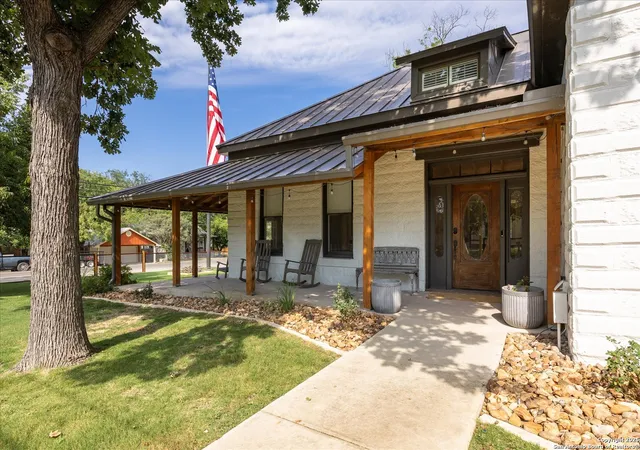 Homes for sale in Comfort, TX | 504 6Th, Comfort, TX 78013 | MLS# 1966370