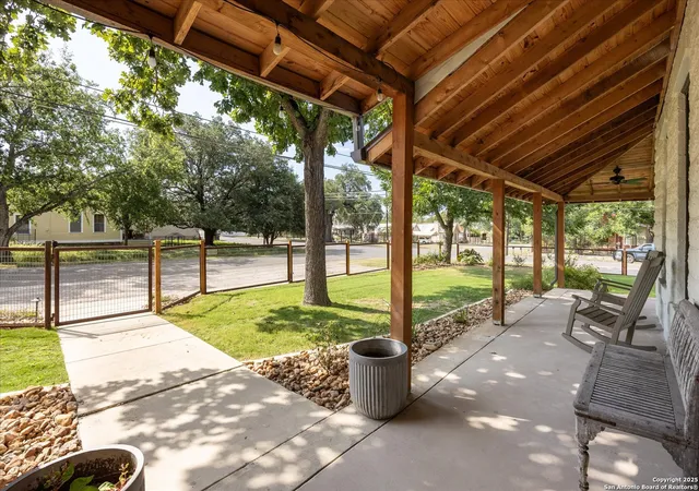 Homes for sale in Comfort, TX | 504 6Th, Comfort, TX 78013 | MLS# 1966370