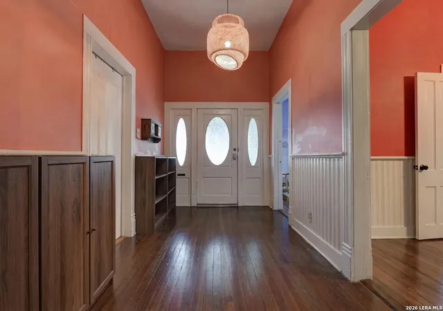 Photo 4 of Single family home for sale at 529 Mason St, San Antonio, TX 78208 | MLS# 1966373 | Listing updated on 2026-08-16