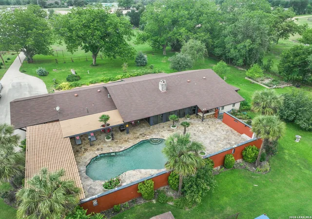 1st image of 2035 S Magnolia Ave, Luling, TX 78648 | MLS# 1966422