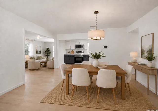 Photo 3 of Single family home for sale at 258 Antrim Dr, San Antonio, TX 78218 | MLS# 1966428 | Listing updated on 2026-09-11