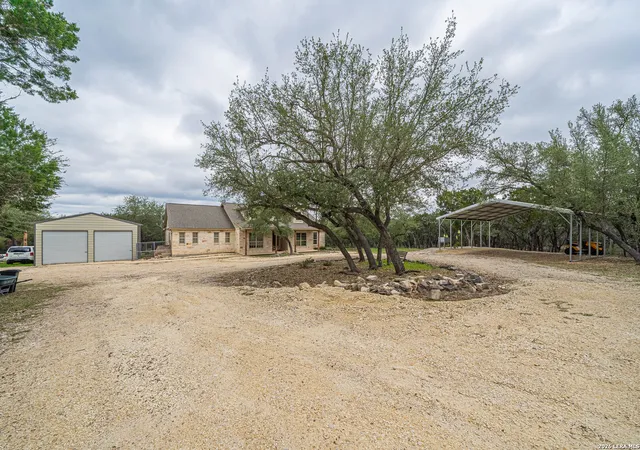 5th image of 374 W County Road 2481, Hondo, TX 78861 | MLS# 1966455