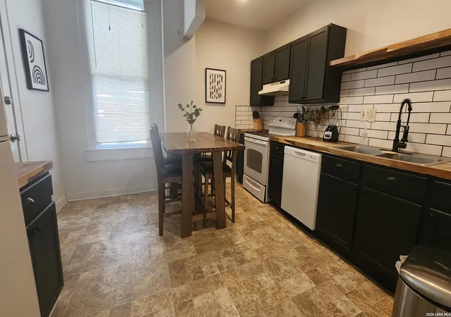 Homes for sale in San Antonio, TX | 423 W Magnolia Ave, San Antonio, TX 78212 | MLS# 1966513