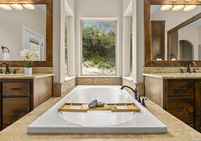 4th image of 786 Shepherds Crook, Helotes, TX 78023 | MLS# 1966613
