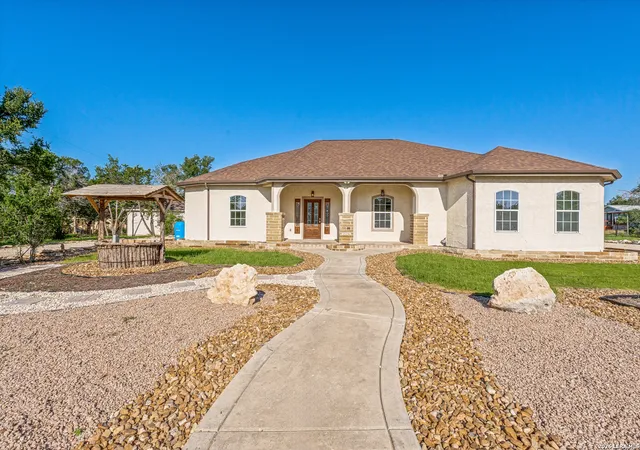 4th image of 72 Jana Ln, Spring Branch, TX 78070 | MLS# 1966658