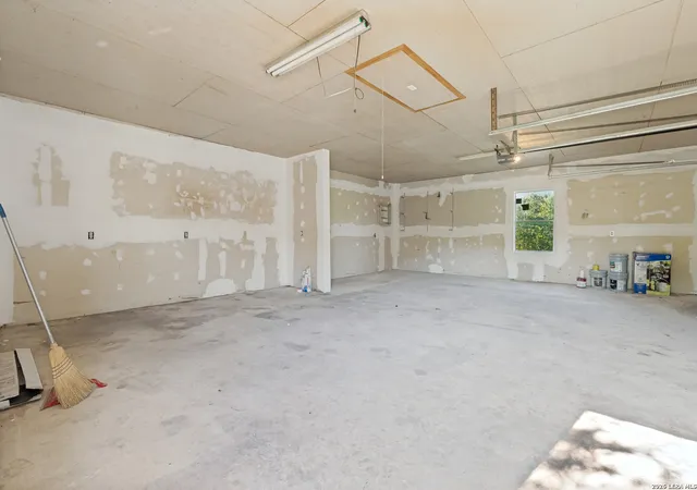 24th image of 72 Jana Ln, Spring Branch, TX 78070 | MLS# 1966658