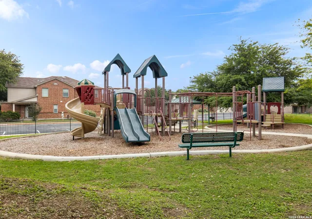 Photo 4 of Single family home for sale at 2524 Grayson Cir, San Antonio, TX 78232 | MLS# 1966680 | Listing updated on 2026-05-25