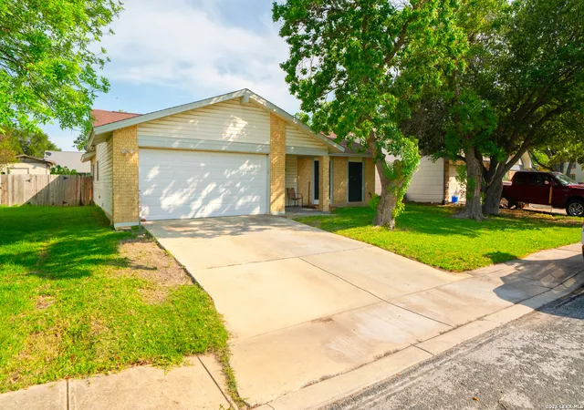 Photo 2 of Sale Pending at 7514 Echo Trl, San Antonio, TX 78244 | MLS# 1966683 | Listing updated on 2026-09-10