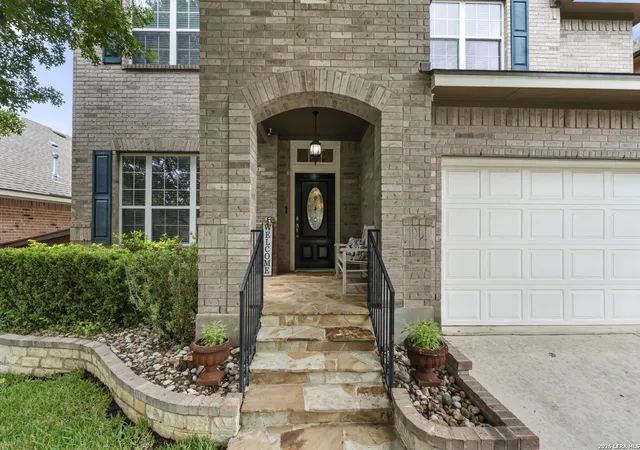 Photo 3 of Single family home for sale at 25019 Buttermilk Ln, San Antonio, TX 78255 | MLS# 1966710 | Listing updated on 2026-09-09