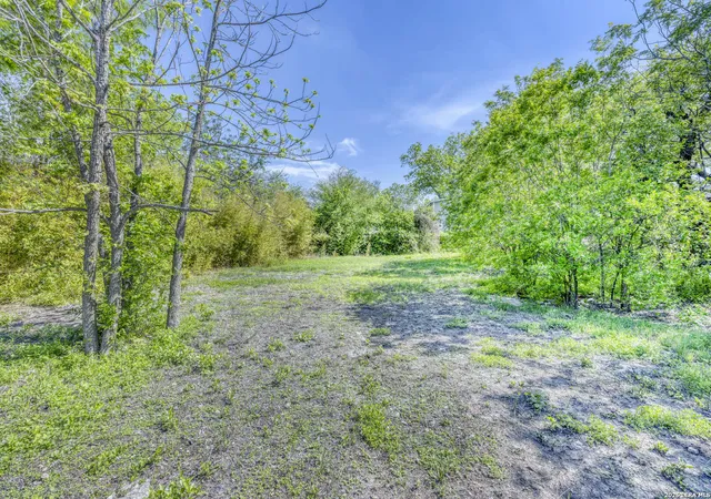 Photo 3 of Land for sale at 1008 Burnet St, San Antonio, TX 78202 | MLS# 1966725 | Listing updated on 2026-05-25