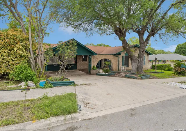 Photo 1 of Sale Pending at 7111 Forest Mont St, San Antonio, TX 78240 | MLS# 1966728 | Listing updated on 2026-05-15