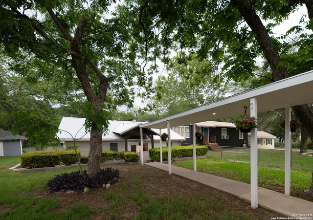3rd image of 526 Cypress, Mc Queeney, TX 78123 | MLS# 1966760