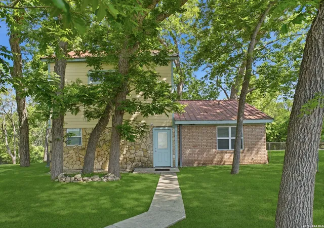 2nd image of 1276 River Trl, Seguin, TX 78155 | MLS# 1966774
