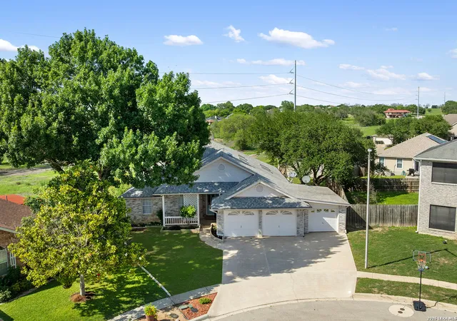 Photo 3 of Single family home for sale at 3421 Sherwin Dr, Schertz, TX 78108 | MLS# 1966814 | Listing updated on 2026-08-27