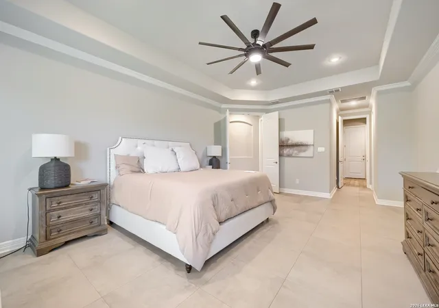 Photo 4 of Single family home for sale at 208 Englewood Ln, Castroville, TX 78009 | MLS# 1966817 | Listing updated on 2026-08-28