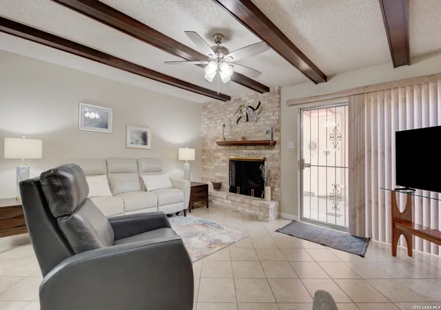 Listing Photo 4 - Condo for sale in building located at 11303 Vance Jackson, San Antonio, TX 78230 - Unit #L2