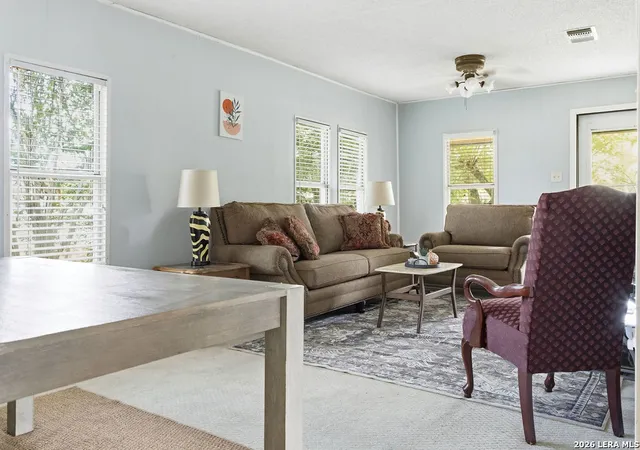 31st image of 1117 Standish, Floresville, TX 78114 | MLS# 1966871