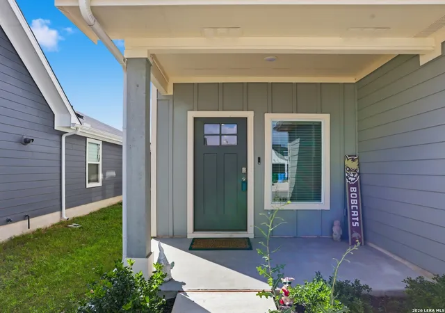 3rd image of 185 Gerasa Dr, Uhland, TX 78640 | MLS# 1966897