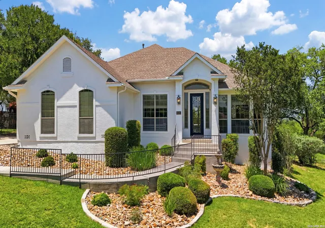 2nd image of 9015 Tuscan Hills Dr, San Antonio, TX 78266 | MLS# 1966923