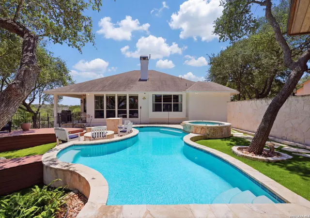 4th image of 9015 Tuscan Hills Dr, San Antonio, TX 78266 | MLS# 1966923