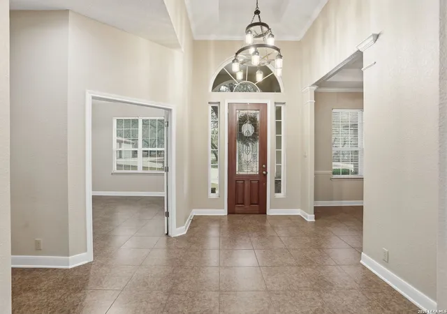 4th image of 813 County Road 375, San Antonio, TX 78253 | MLS# 1966926