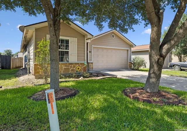 Homes for sale in San Antonio, TX | 5806 Espada Bnd, San Antonio, TX 78222 | MLS# 1966945