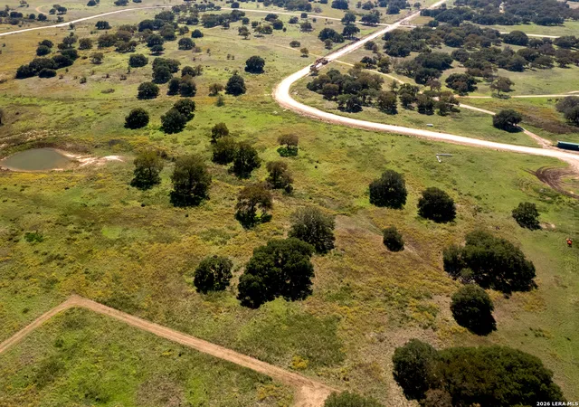 5th image of 342 Yellowstone Dr, Woodway, TX 76561 | MLS# 1966946