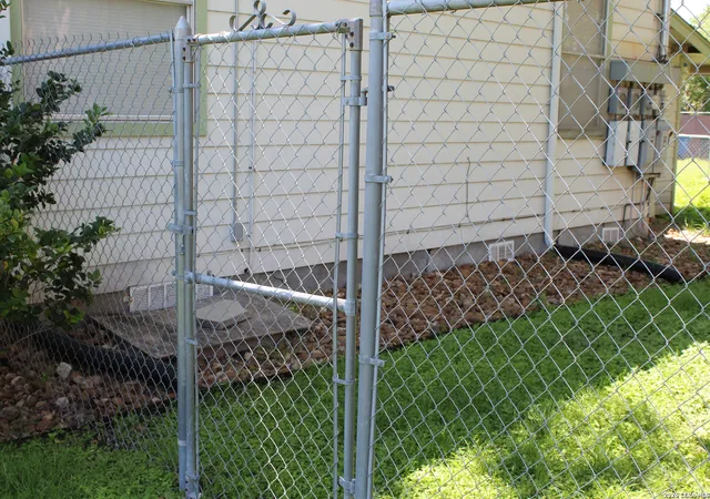 Homes for sale in San Antonio, TX | 204 Senisa Dr, San Antonio, TX 78228 | MLS# 1966961