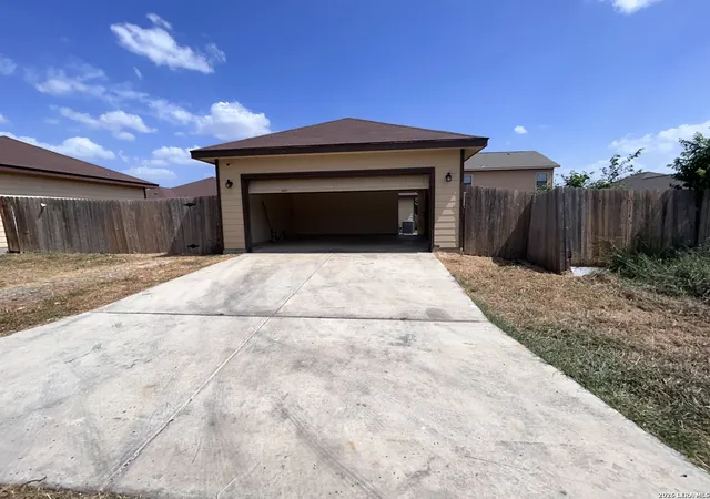 28th image of 5981 Midcrown Dr, San Antonio, TX 78218 | MLS# 1966964