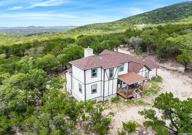 Homes for sale in Pipe Creek, TX | 223 Canyon View Dr, Pipe Creek, TX 78063 | MLS# 1967020