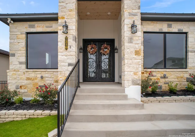 Photo 2 of Single family home for sale at 7310 Cresta Bulivar, San Antonio, TX 78256 | MLS# 1967034 | Listing updated on 2026-09-04