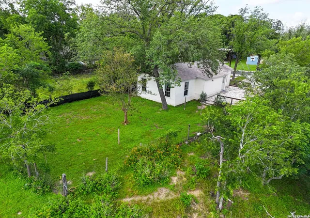 37th image of 111 Brackenridge, Boerne, TX 78006 | MLS# 1967065
