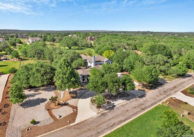 4th image of 10319 Oak Forest, New Braunfels, TX 78132 | MLS# 1967164