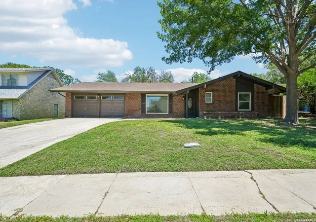 Photo 3 of Single family home for sale at 227 Colwyn Pass, San Antonio, TX 78216 | MLS# 1967170 | Listing updated on 2026-08-10