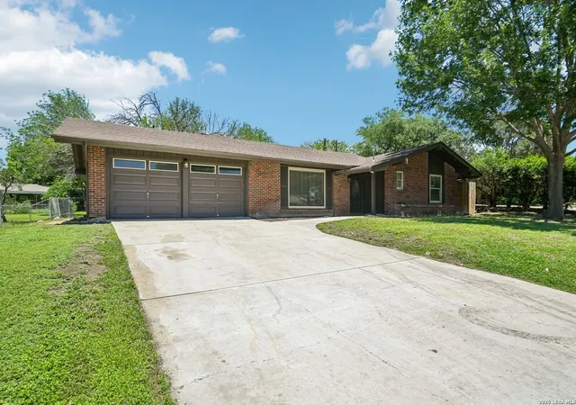 Photo 2 of Single family home for sale at 227 Colwyn Pass, San Antonio, TX 78216 | MLS# 1967170 | Listing updated on 2026-08-10