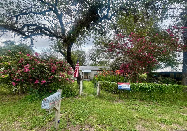 2nd image of 23156 Rusty Leaf Ln, San Antonio, TX 78264 | MLS# 1967187