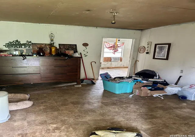 3rd image of 23156 Rusty Leaf Ln, San Antonio, TX 78264 | MLS# 1967187