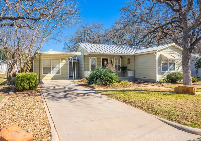 1st image of 110 Beverly Dr, Fredericksburg, TX 78624 | MLS# 1967208