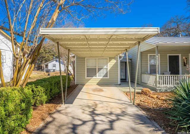 4th image of 110 Beverly Dr, Fredericksburg, TX 78624 | MLS# 1967208