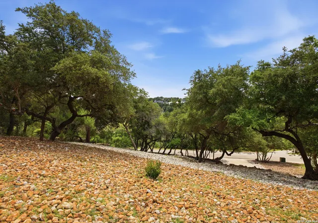 Photo 4 of Single family home for sale at 19519 Terra Mont, San Antonio, TX 78255 | MLS# 1967230 | Listing updated on 2026-08-30