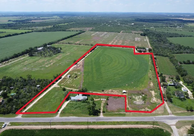 2nd image of 3125 Fm 2676, Hondo, TX 78861 | MLS# 1967232