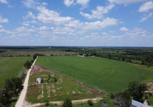 4th image of 3125 Fm 2676, Hondo, TX 78861 | MLS# 1967232