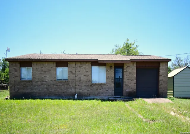 Homes for sale in Harper, TX | 141 Turkey Dr, Harper, TX 78631 | MLS# 1967316