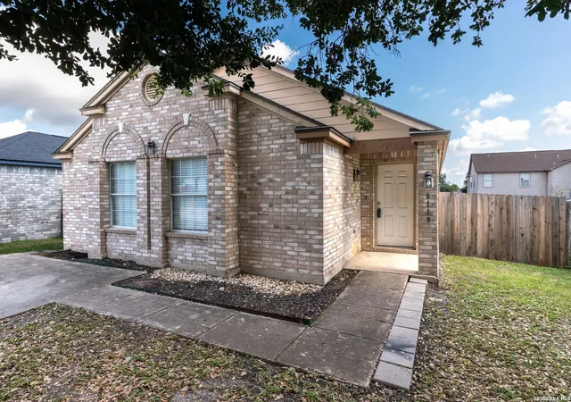 Photo 2 of Sale Pending at 6119 Lauras Farm, San Antonio, TX 78244 | MLS# 1967348 | Listing updated on 2026-08-24