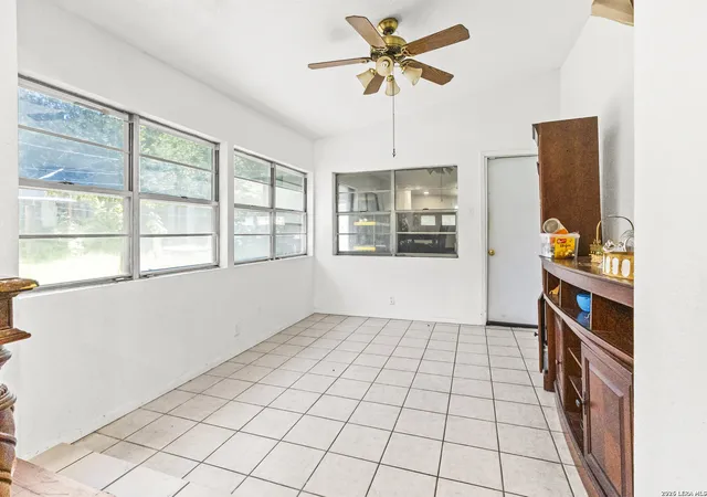 Photo 4 of Single family home for sale at 302 Redcliff, San Antonio, TX 78216 | MLS# 1967382 | Listing updated on 2026-09-08