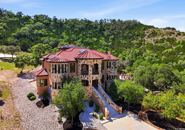 3rd image of 23019 Stallion Ridge, San Antonio, TX 78255 | MLS# 1967388