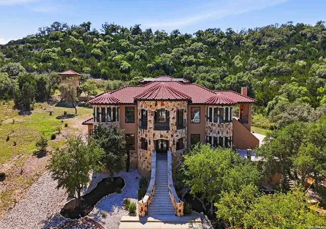 4th image of 23019 Stallion Ridge, San Antonio, TX 78255 | MLS# 1967388
