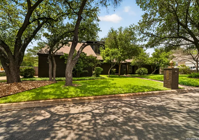 Photo 3 of Sale Pending at 1822 Paisley, San Antonio, TX 78231 | MLS# 1967399 | Listing updated on 2026-05-18