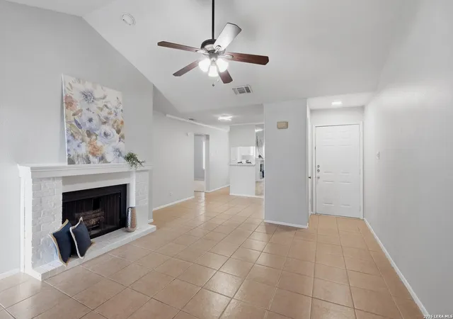 4th image of 4212 Medical Dr #1106, San Antonio, TX 78229 | MLS# 1967448